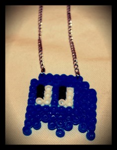 collier-sautoir-pacman-fantome-bleu-1292357-fggg-e5df0_big