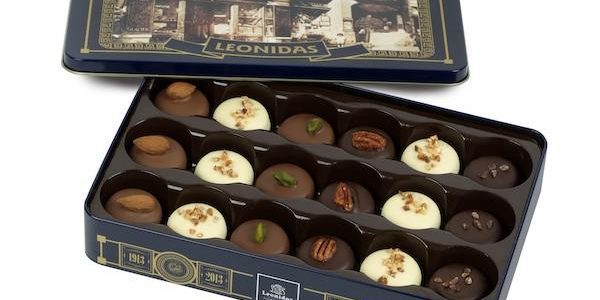 Présent sur les 5 continents, le chocolatier Leonidas fête ses 100 ans en 2013. Un siècle passé à nous régaler, cela vaut bien un petit événementiel gustatif et esthétique, non ? La société belge lance donc 5 pralines aux saveurs uniques dans des coffrets collectors. Les 5 pralines...