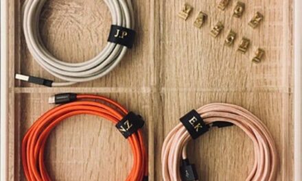 Usbepower, l’idée cadeau du jour, le cable USB gravé de vos initiales !