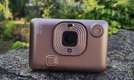 Test Instax mini LiPlay, l’APN instantané qui veut en faire un peu trop ?