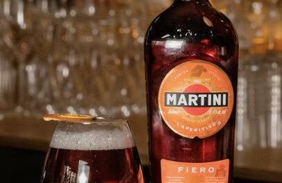 Le Grogiero, le cocktail chaud qui accompagne le panettone Martini Fiero x Denny Imbrosi et autres douceurs