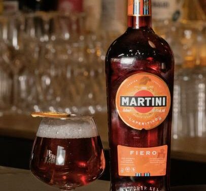 Le Grogiero, le cocktail chaud qui accompagne le panettone Martini Fiero x Denny Imbrosi et autres douceurs