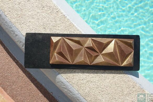 La Pâques de l&rsquo;Hôtel Molitor, croquez les tablettes au bord de la piscine !