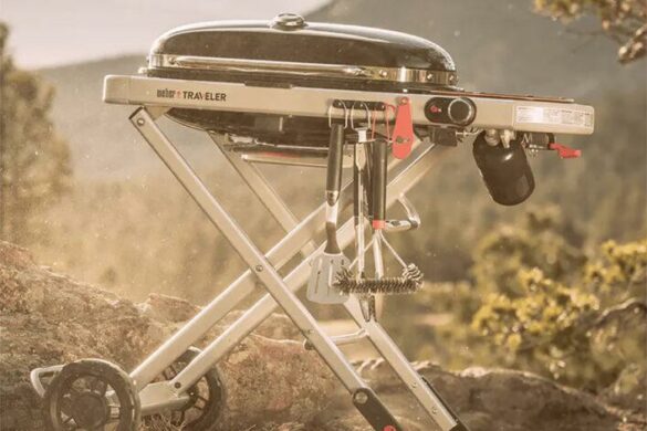 Weber Traveler : le BBQ nomade qui tient dans une valise