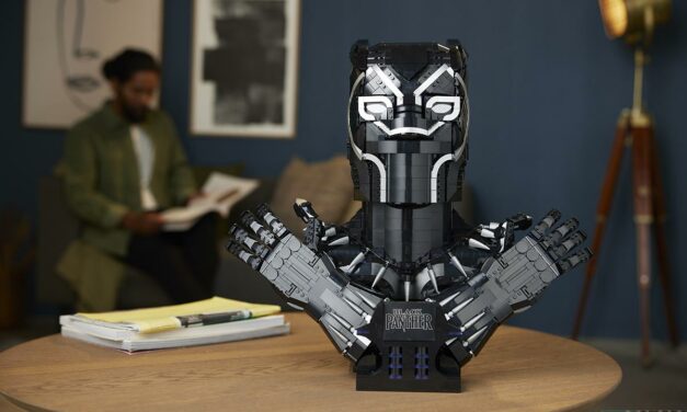 Lego Black Panther : Wakanda Forever en taille réel