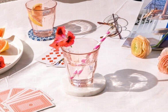 Le verre Duralex rose : nostalgie et solidité pour boire en couleur