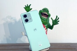 Test Motorola Edge 40 Neo : Le milieu de gamme fashion et IP68