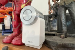 Test Nuki Smart Lock Pro 4 : La serrure connectée devient un art de vivre