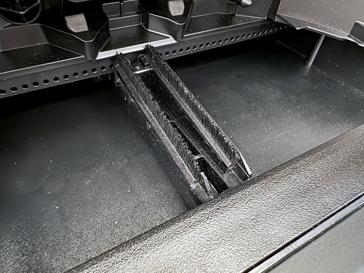 Design du Shark PowerDetect NeverTouch Pro 2-en-1 : Très visuel