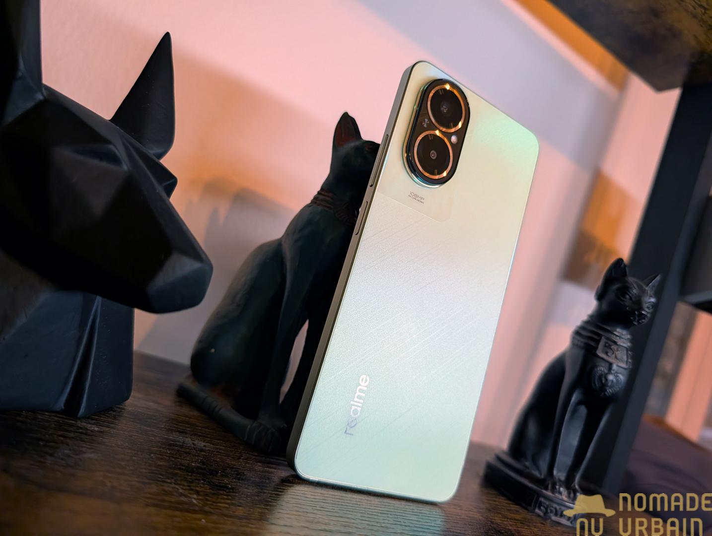 Prise en main du Realme C67 : Presque pour toutes les mains