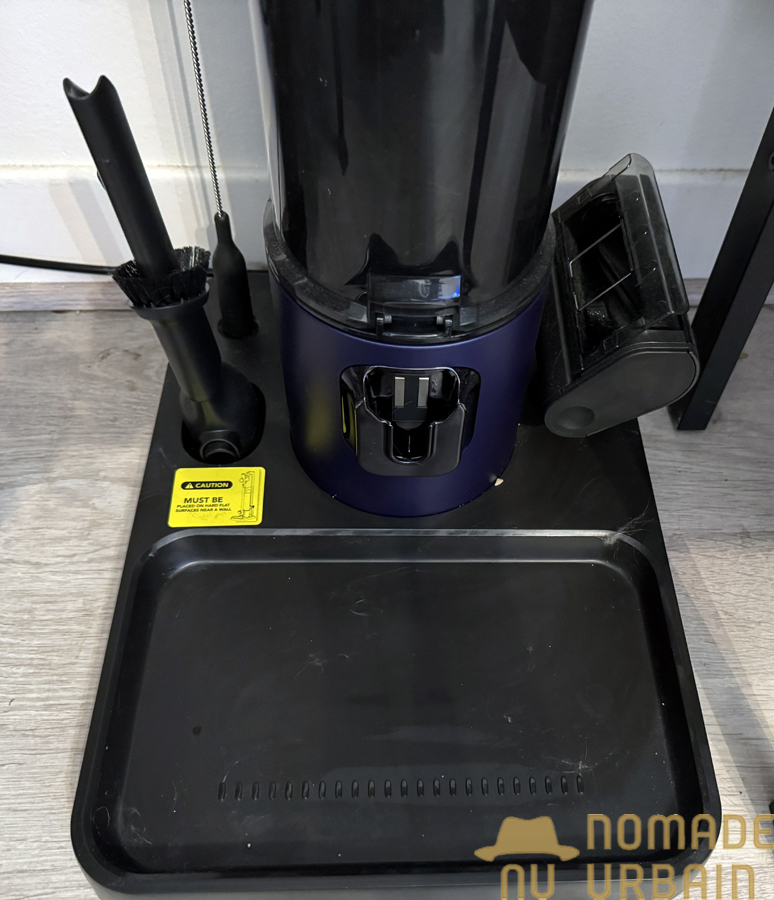 Les accessoires livrés avec le Tineco One Pure Station : juste ce qu'il faut sans gonfler le prix