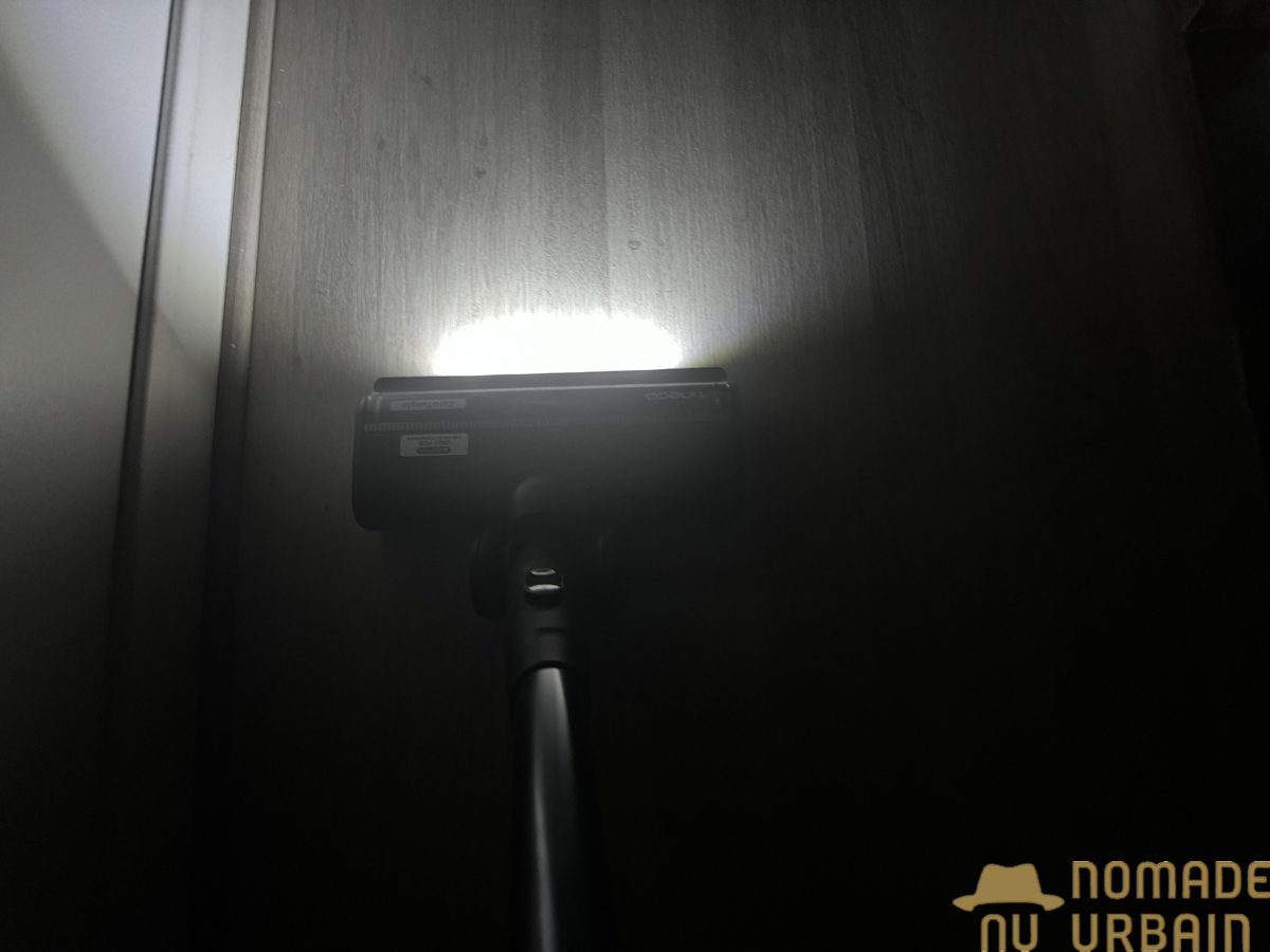 Performances en aspiration du Tineco Pure One Station : aussi performant qu’il est léger