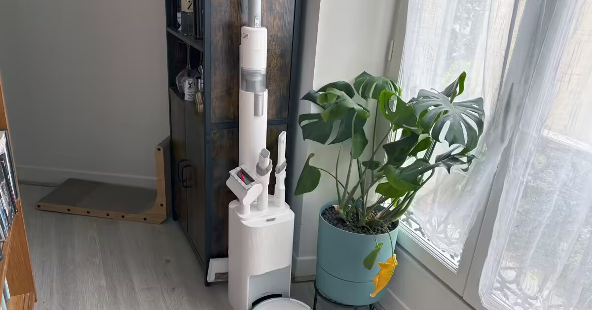 SwitchBot K10+ Pro Combo avec robot aspirateur, aspirateur sans fil et station FusionBase