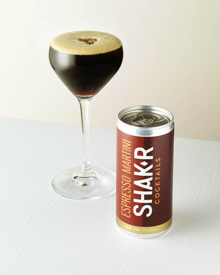 SHAK.R Cocktails prêts-à-boire : Le shaker en canette 8 Spiritueux originaux, des saveurs à découvrir