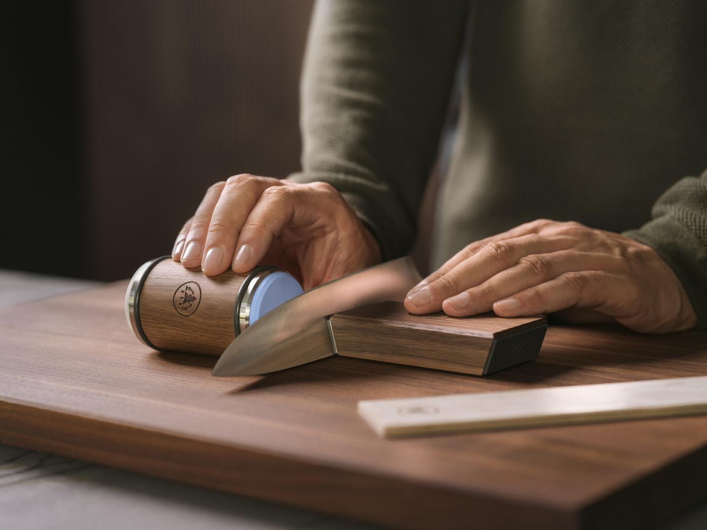 HORL Aiguiseur HORL 3 : Le tranchant d'exception enfin accessible 3 accessoires cuisine design et pratique