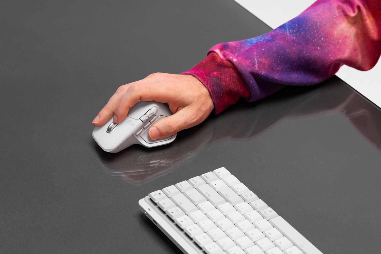 Logitech MX Master 4 : La Rolls des souris 5 accessoires bureautique ergonomiques et stylés