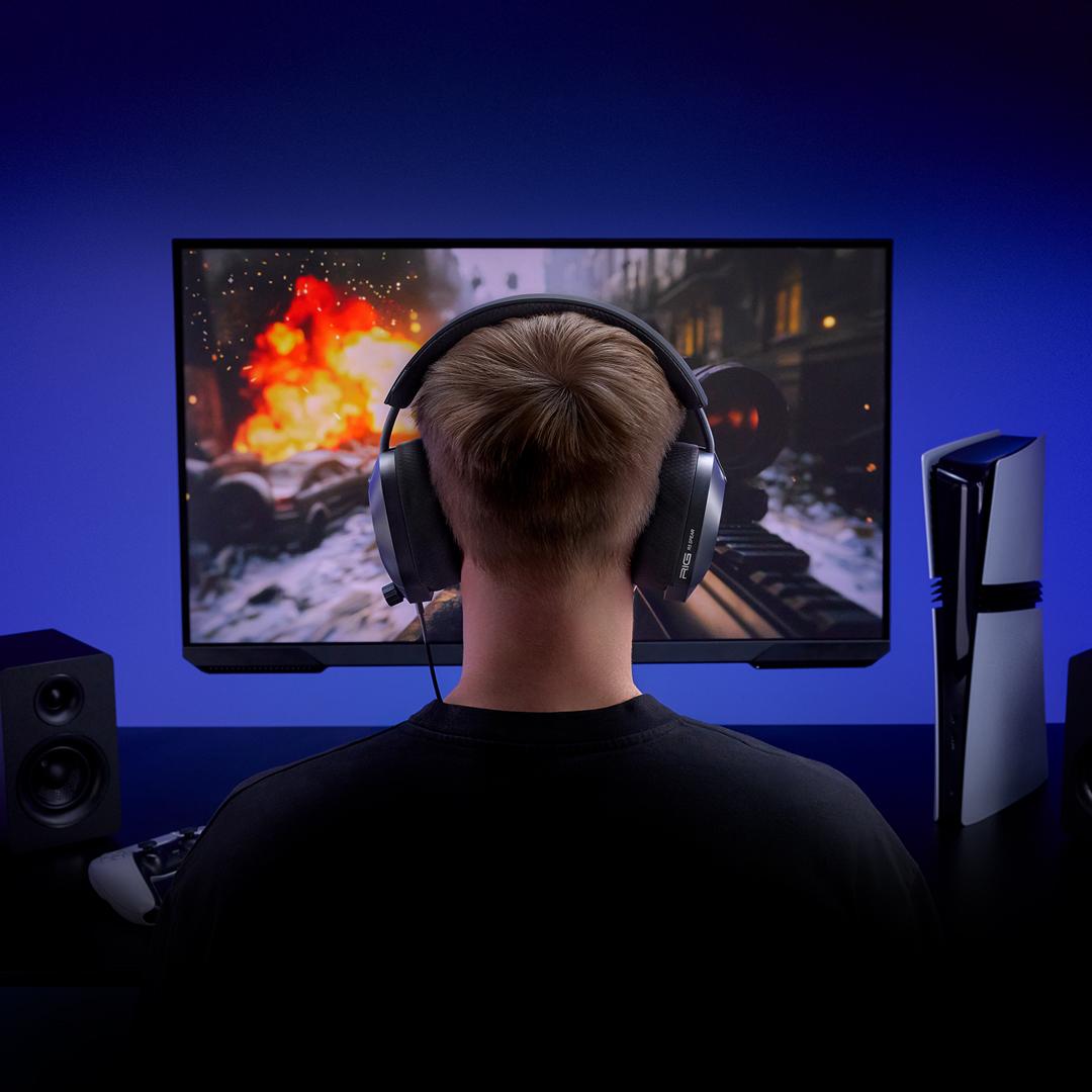 Nacon RIG R5 PRO HS : Le poids plume modulaire Une idée cadeau par jour (11/24) : 5 accessoires PS5 qui changent la vie de gamer