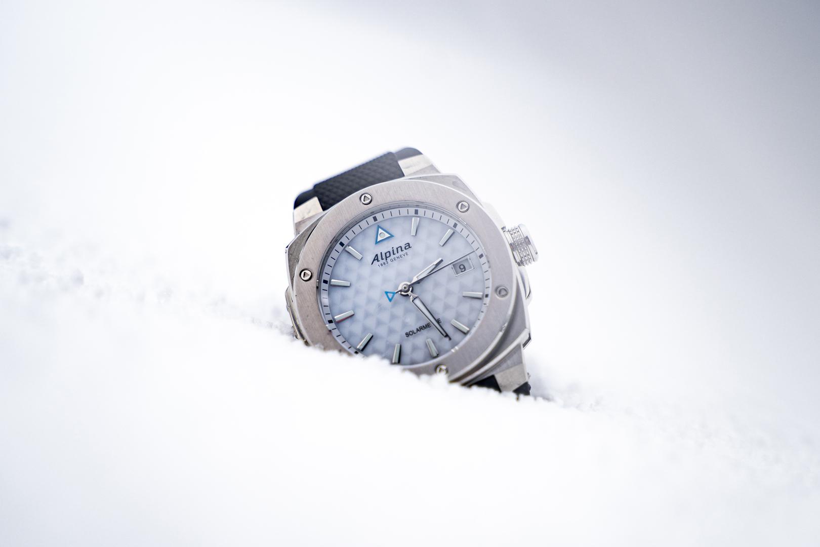 Alpiner Extreme solaire : une montre qui capte l’énergie sans en faire un sujet