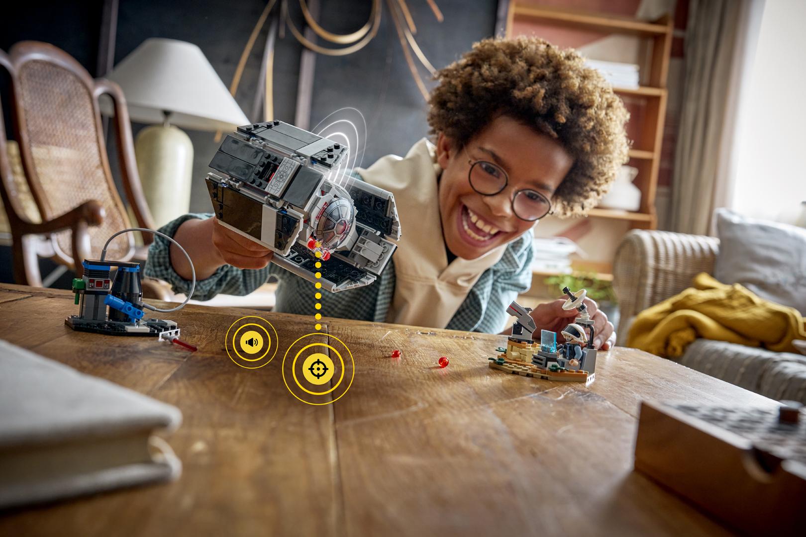 Premiers sets LEGO SMART Play : la galaxie Star Wars comme terrain de jeu
