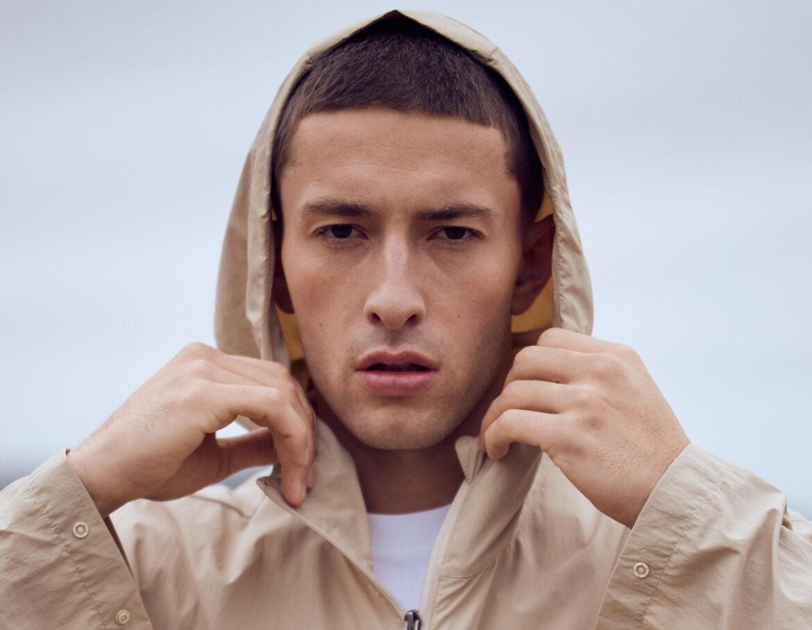 Pyrenex SOULERE : une silhouette unisexe entre ville et outdoor