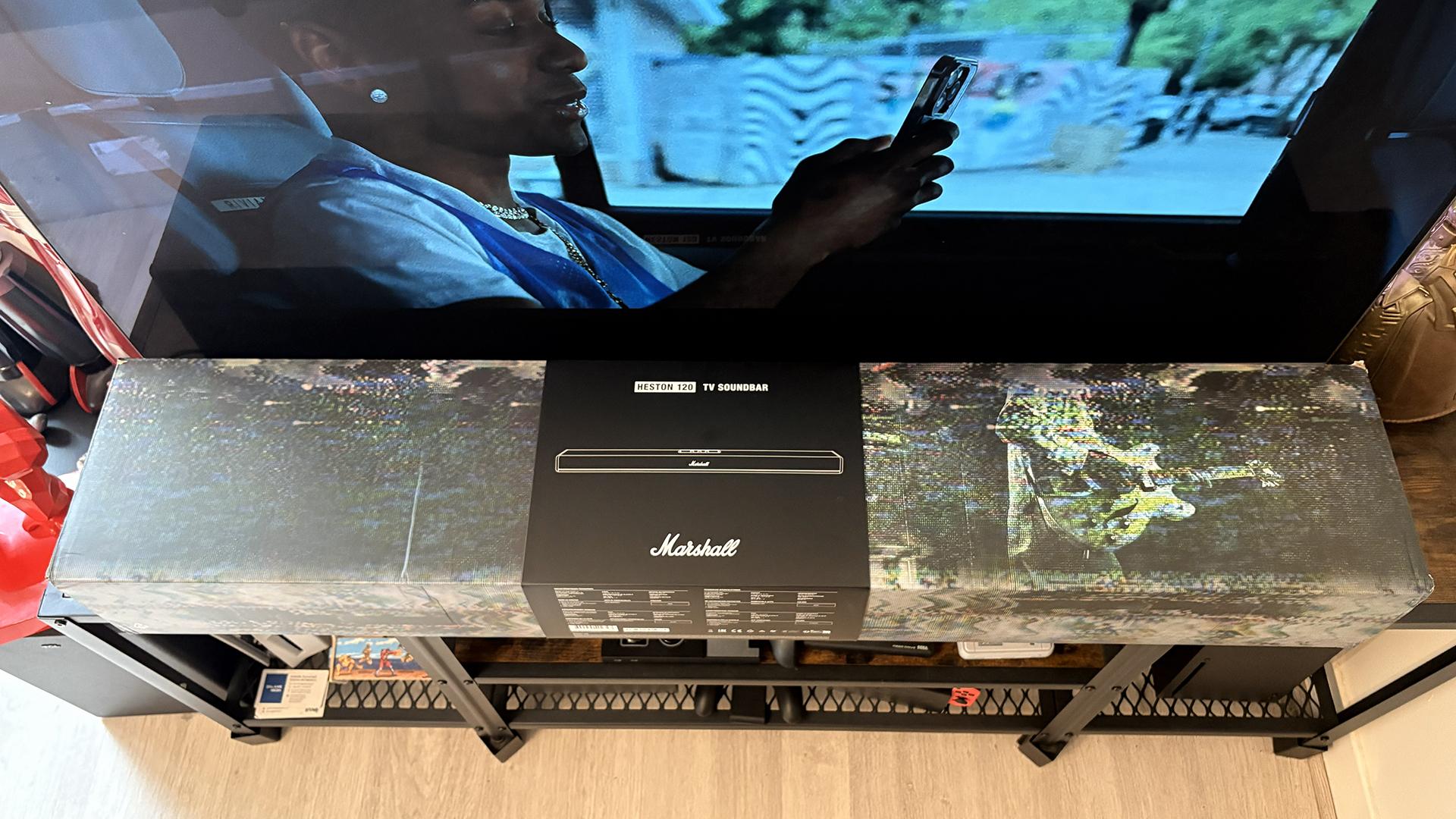 Design de la Marshall Heston 120 : Une grille de tresse de toute beauté