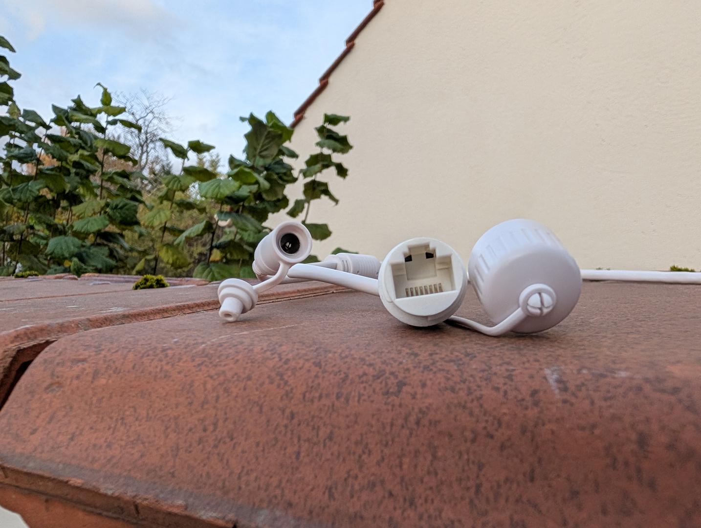 Installation de la Reolink Duo 3 WiFi : un support complet mais un peu capricieux