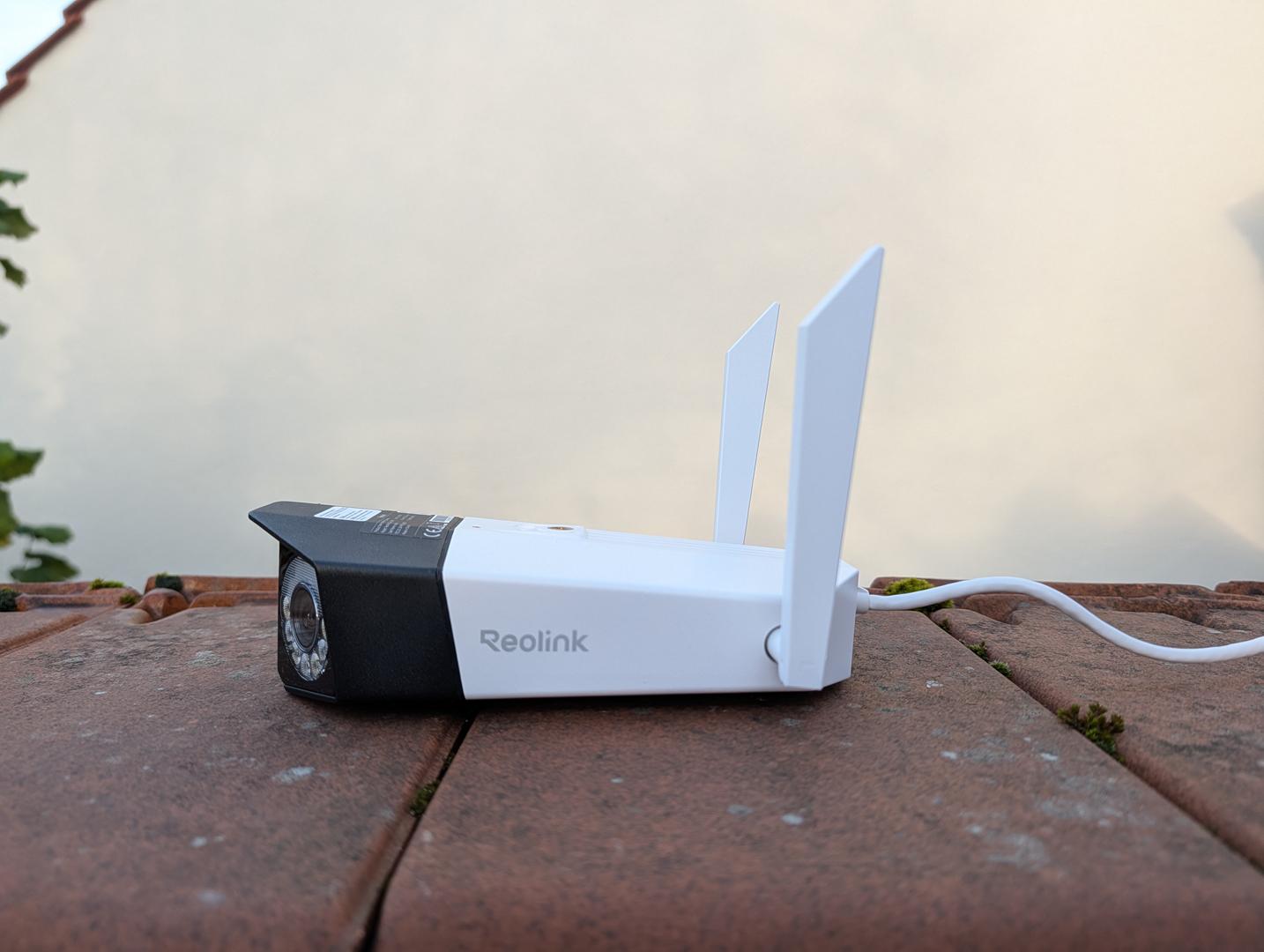 Installation de la Reolink Duo 3 WiFi : un support complet mais un peu capricieux