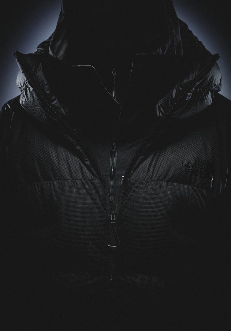 The North Face Advanced Mountain Kit Black : Entre ombre et sommets : la mode extrême selon The North Face