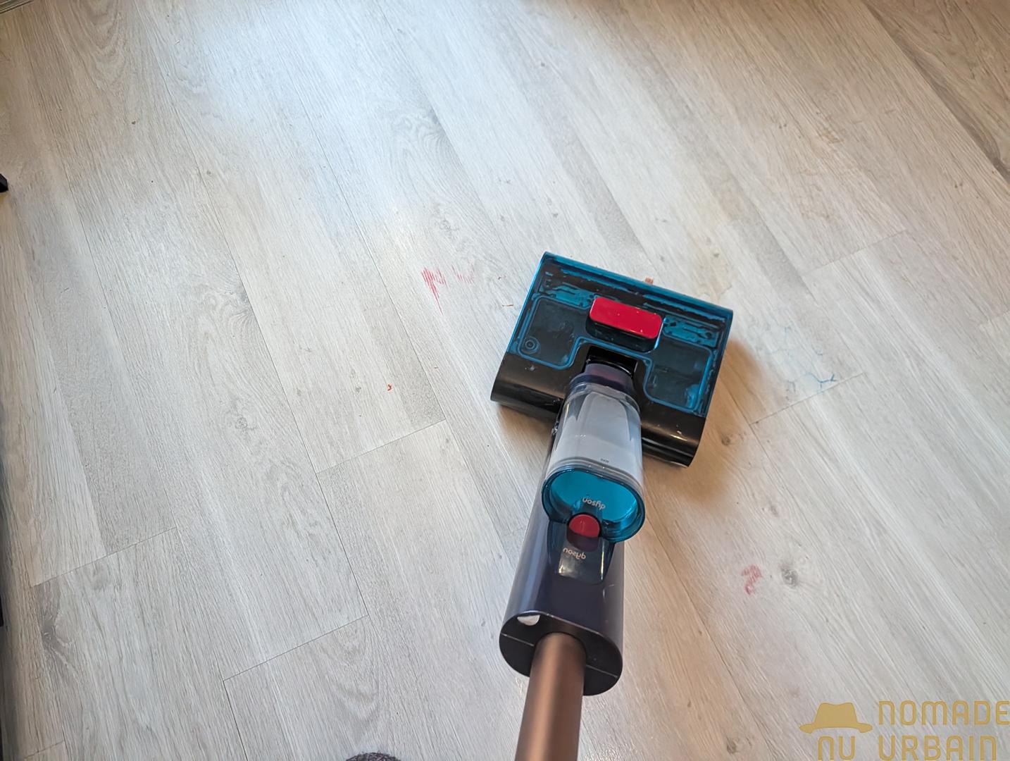 Performances de lavage du Dyson Clean+Wash Hygiene : très efficace mais il faut parfois insister