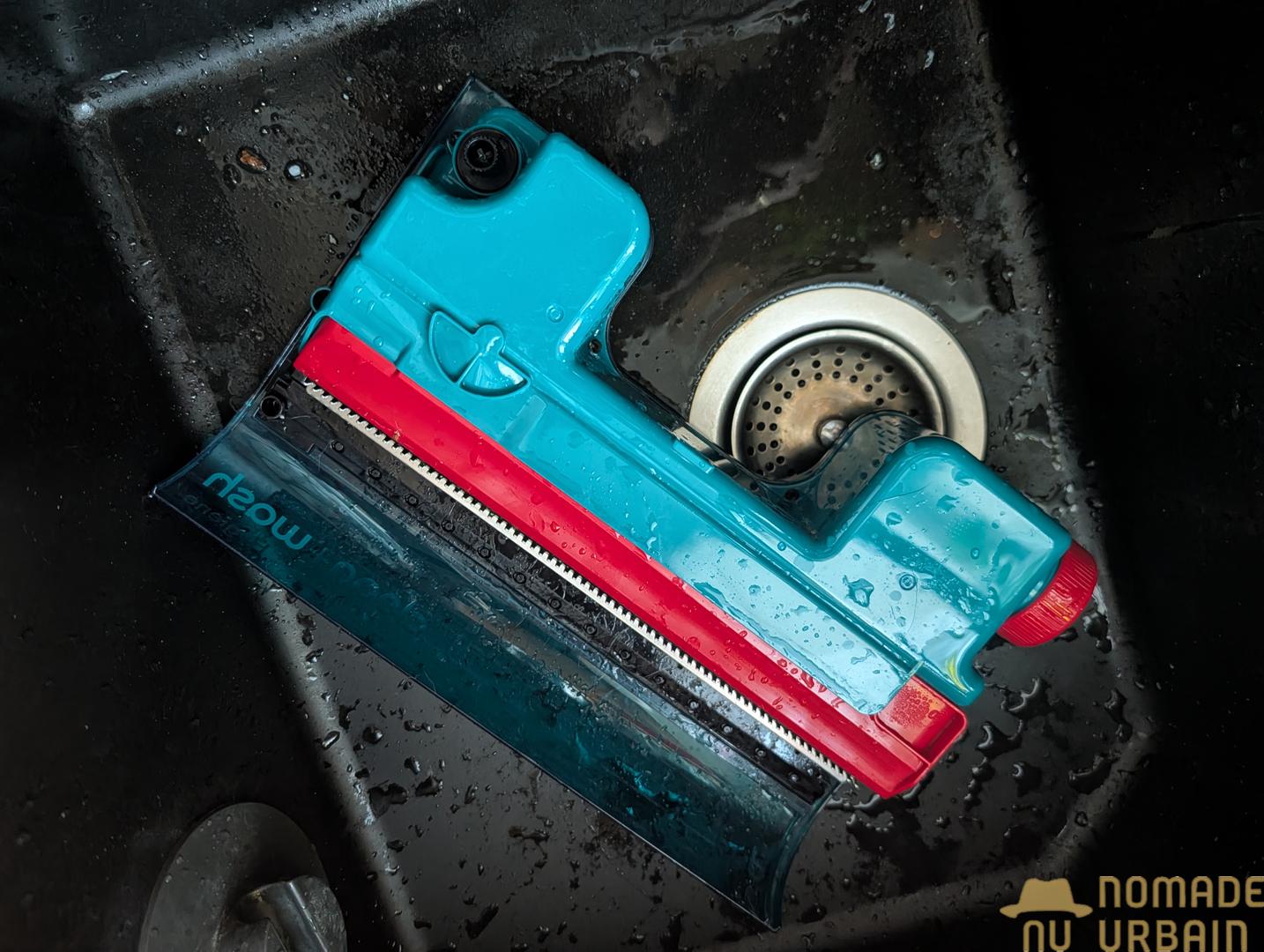 Entretien du Dyson Clean+Wash Hygiene : Bien pensé, assez simple, mais pourquoi autant de fuites et de bruit ?