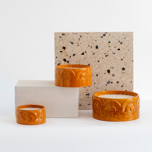 Fanny Lopez dessine pour Côté Bougie trois bougies sculpturales aux arches marocaines