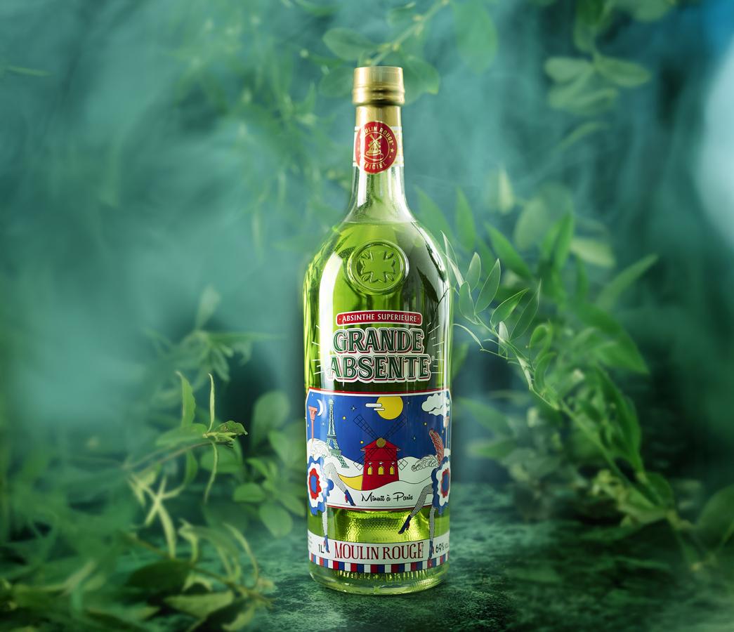 Moulin Rouge x Grande Absente relie l’absinthe à la Belle Époque