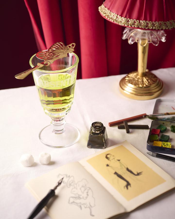 Menthe, anis étoilé et robe vert clair