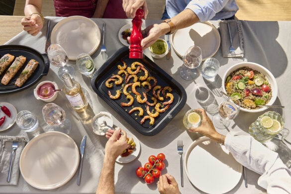 Plancha, plaque pizza, grill viande : Peugeot veut cuire et servir dans le même plat