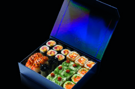 Thon à la cacahuète ou poulet au kimchi : Adrien Cachot signe la box la plus radicale de Sushi Shop