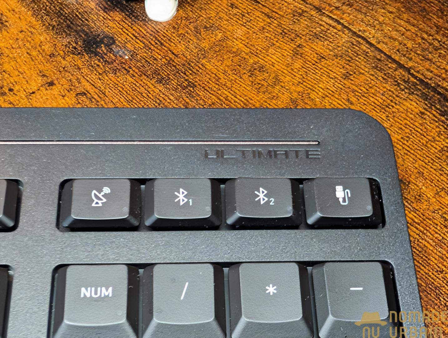 Design et fonctionnalité du Cherry Stream Desktop Ultimate : un joli ouvrage