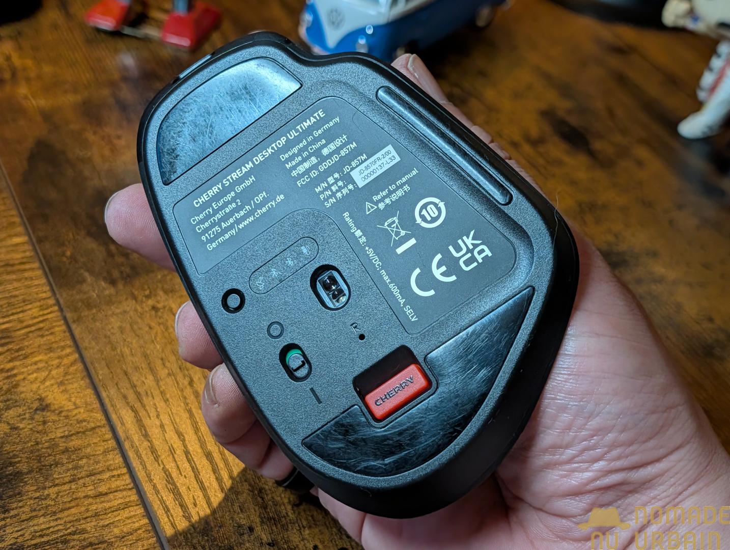 Design et fonctionnalité du Cherry Stream Desktop Ultimate : un joli ouvrage