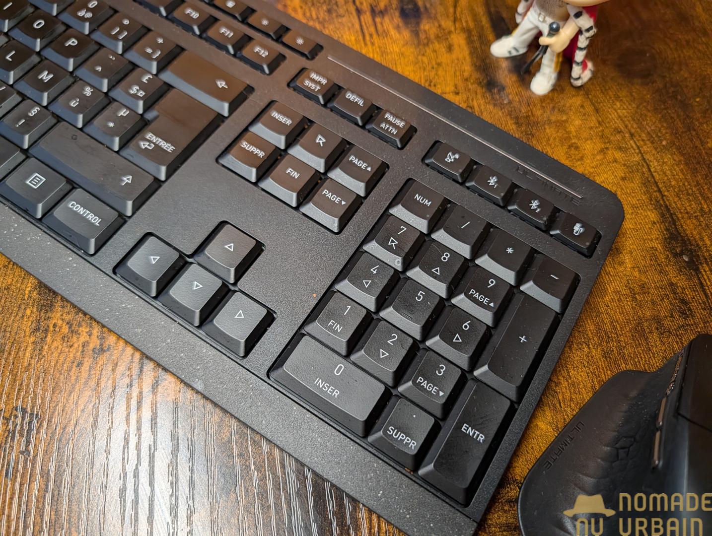 Design et fonctionnalité du Cherry Stream Desktop Ultimate : un joli ouvrage