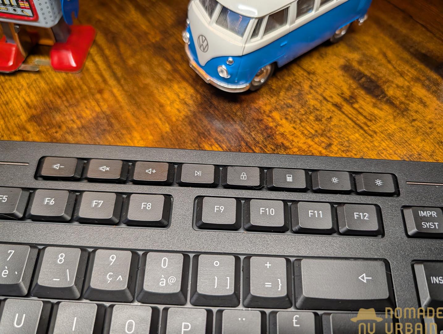 Design et fonctionnalité du Cherry Stream Desktop Ultimate : un joli ouvrage