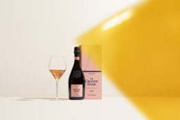 Ce rosé Veuve Clicquot cache des tanins de velours et 200 ans de traditions
