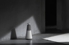 Cette sculpture sonore Bang & Olufsen passe enfin à l’âge de l’enceinte connectée