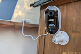 La caméra solaire Lexman sait faire oublier la recharge, mais pas ses faiblesses