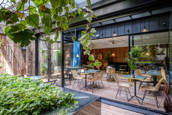À deux pas du tumulte du 9eme, Le Parister garde son patio bien caché