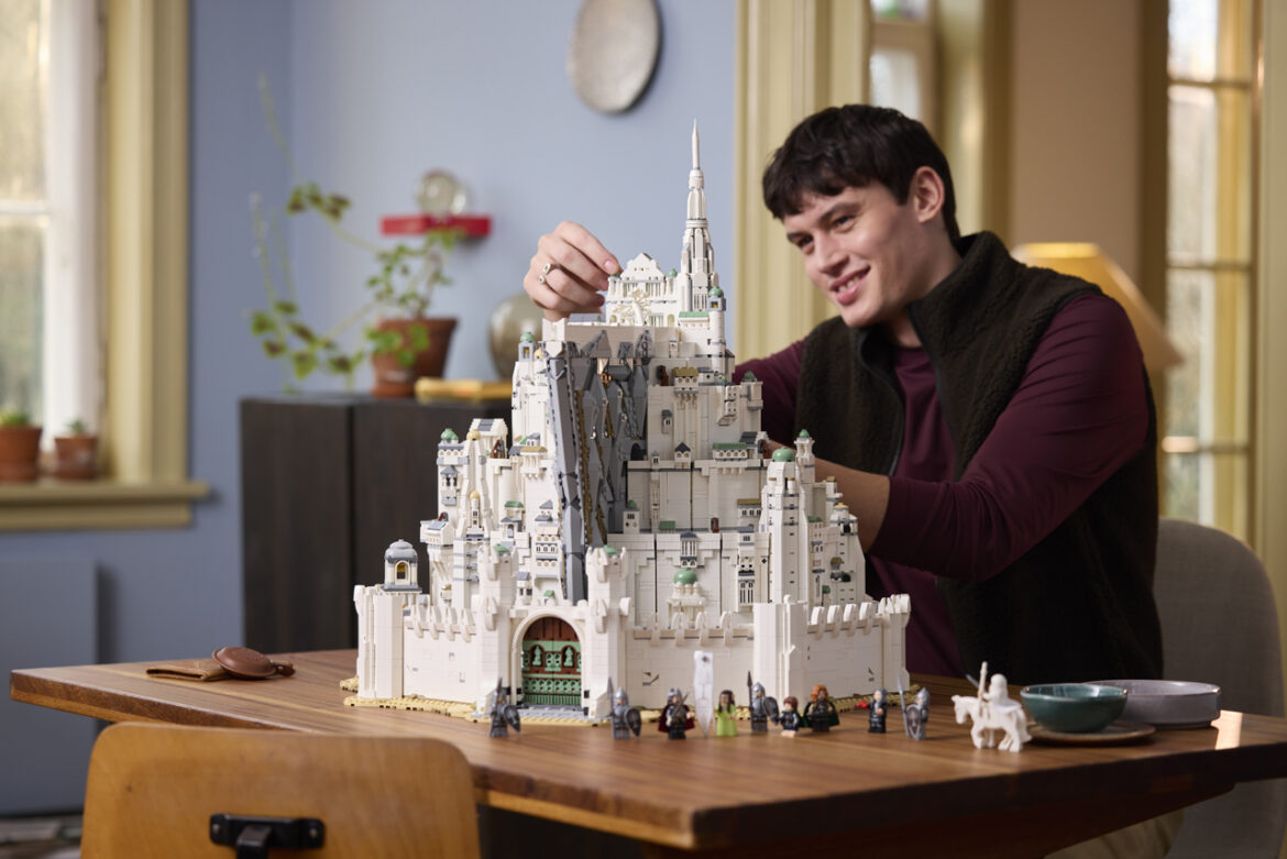 Brique après brique, LEGO rend à Minas Tirith toute sa majesté