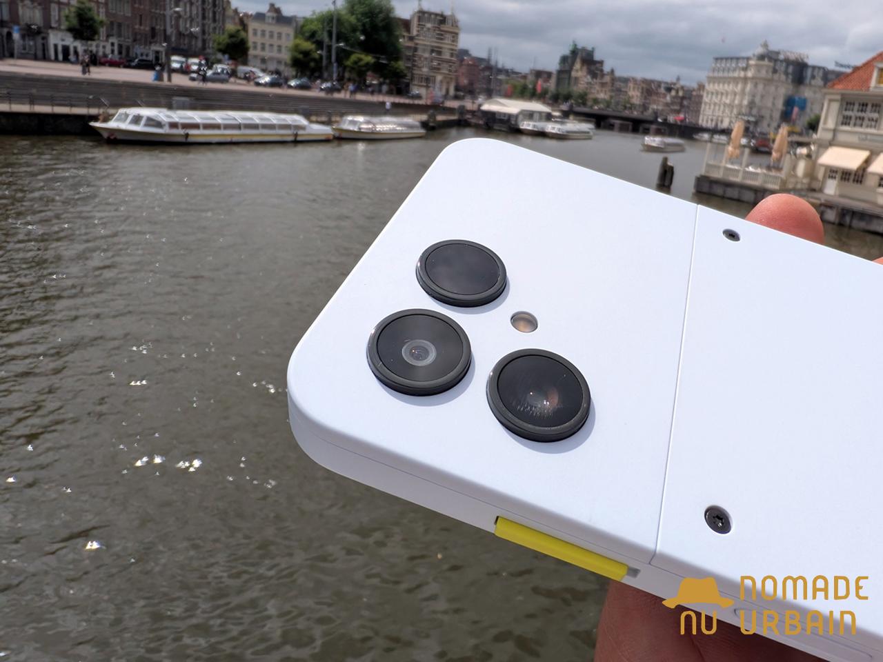 La photo du Fairphone 6 : un trio modernisé qui progresse de jour et tient la nuit