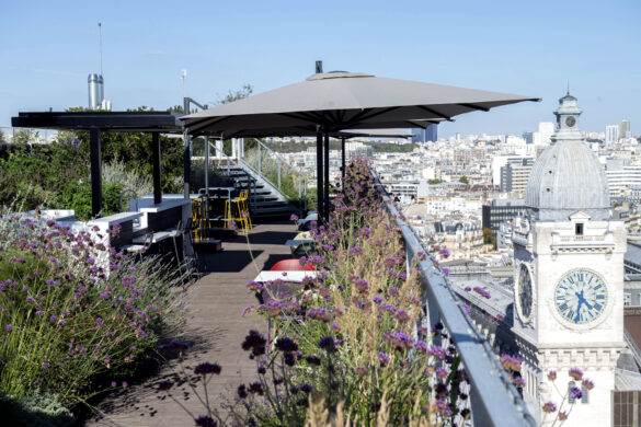 À 60 mètres de haut, le Laho Rooftop joue dans la catégorie rare des terrasses vraiment perchées