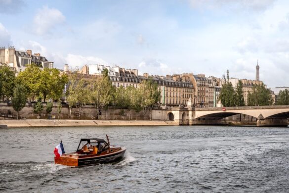Avec le SAX Boat, l&rsquo;hôtel SAX Paris se prolonge au fil de l&rsquo;eau