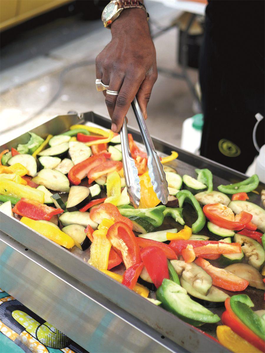 Légumes grillés à la plancha au Food Market