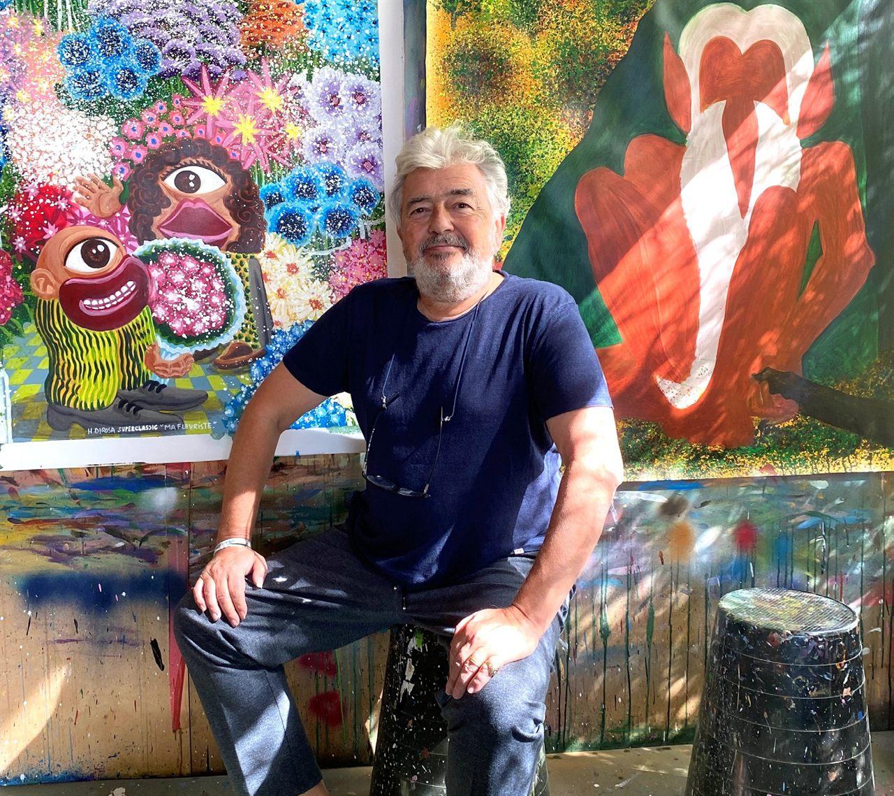 Portrait d'Hervé Di Rosa dans son atelier