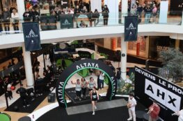 Rameurs et sacs de sable : le sport en salle se donne en spectacle au Jardin Darcy